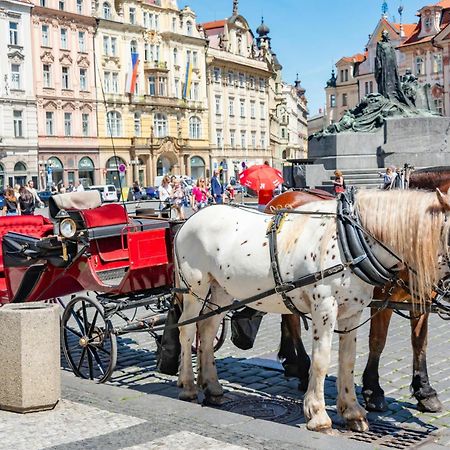 Cozy Homestay At Prague Main Station Экстерьер фото